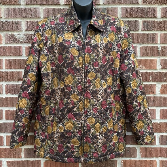Jackets & Blazers - Quilted Zip Floral Print Long Sleeve Pockets Fully lined Women’s Jacket Sz M